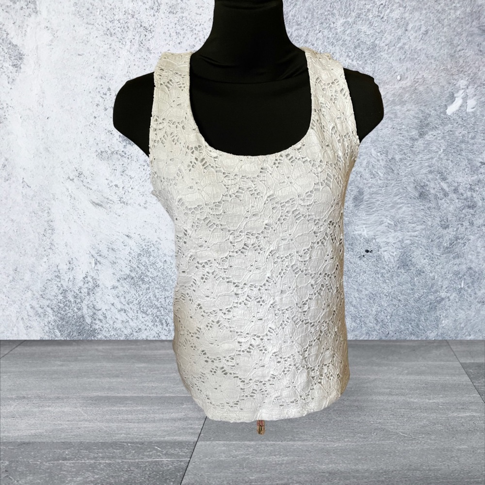 INC International Concepts Lace Sleeveless top EUC